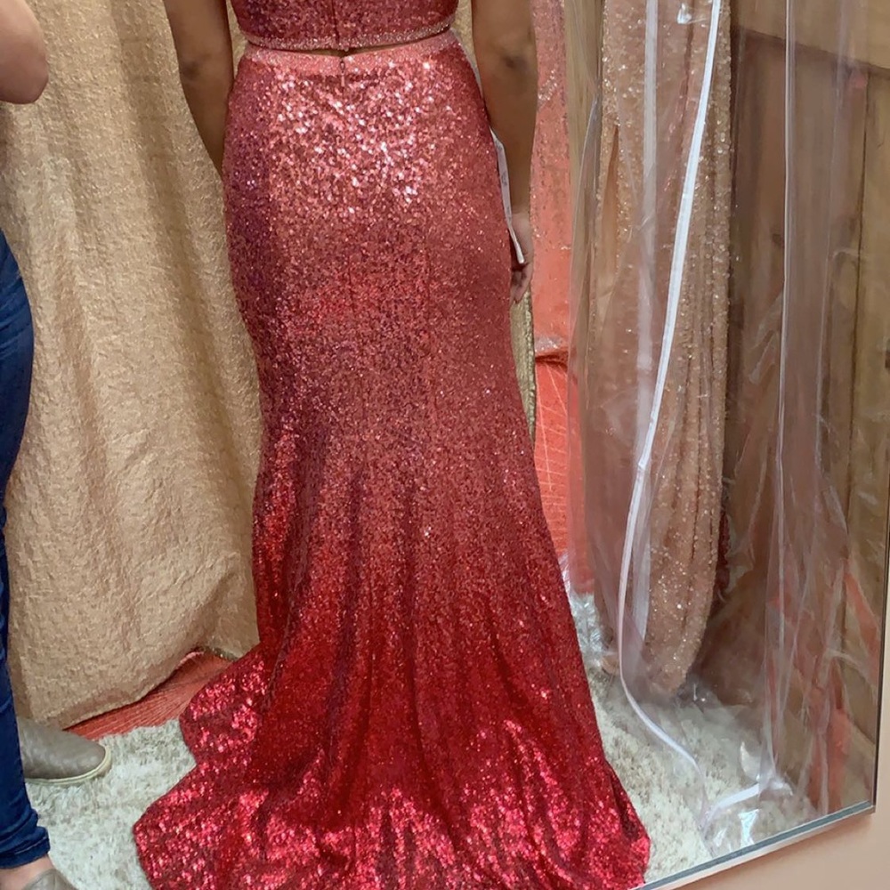 PROM DRESS - Picture 2 of 2